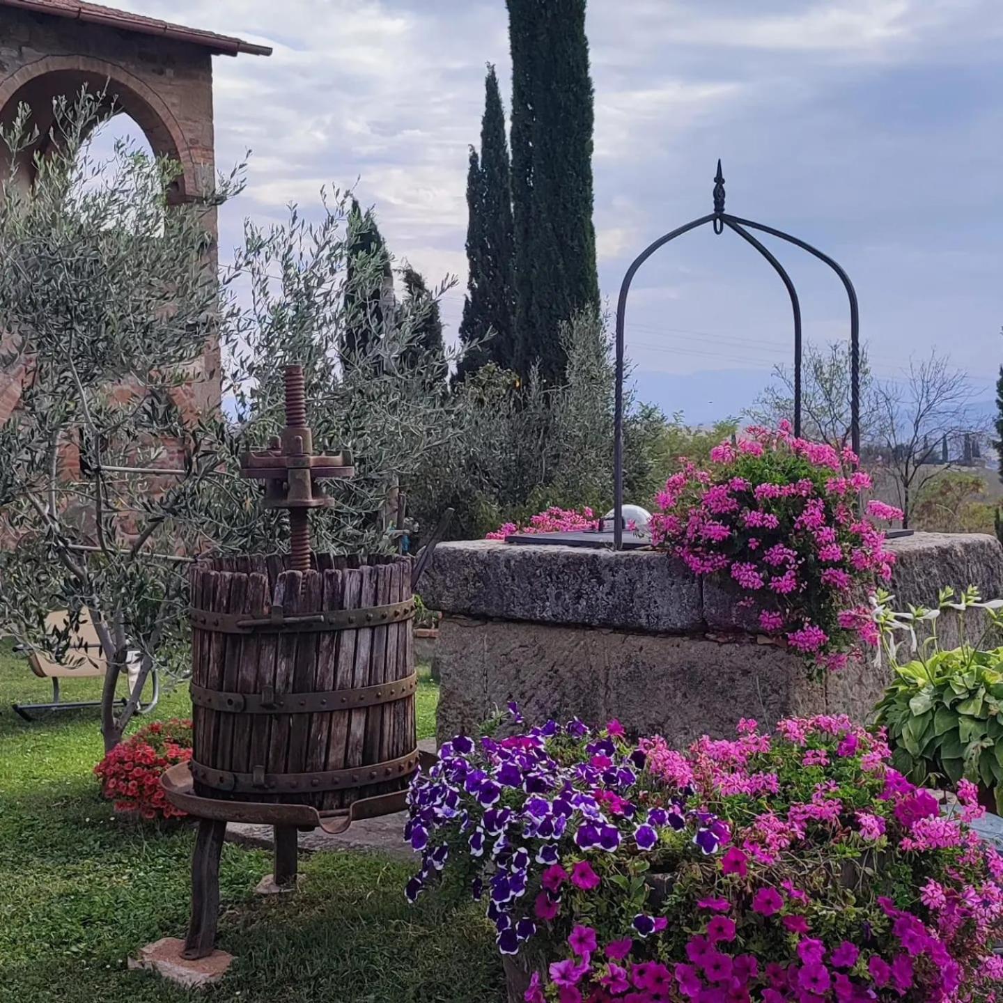 Agriturismo Il Pozzo Castiglione dʼOrcia Exteriér fotografie